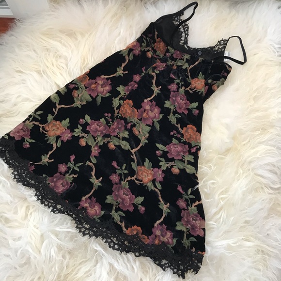 Max Studio London Faux Suede Below Knee Dress - Picture 6 of 6